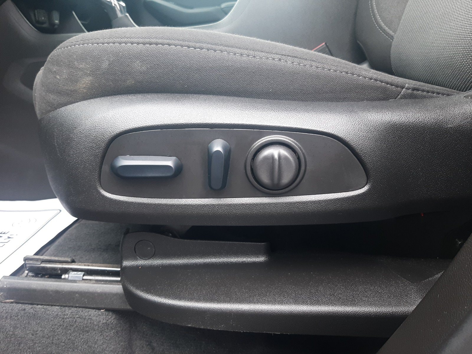 2023 Chevrolet Traverse 1LT - Photo 30