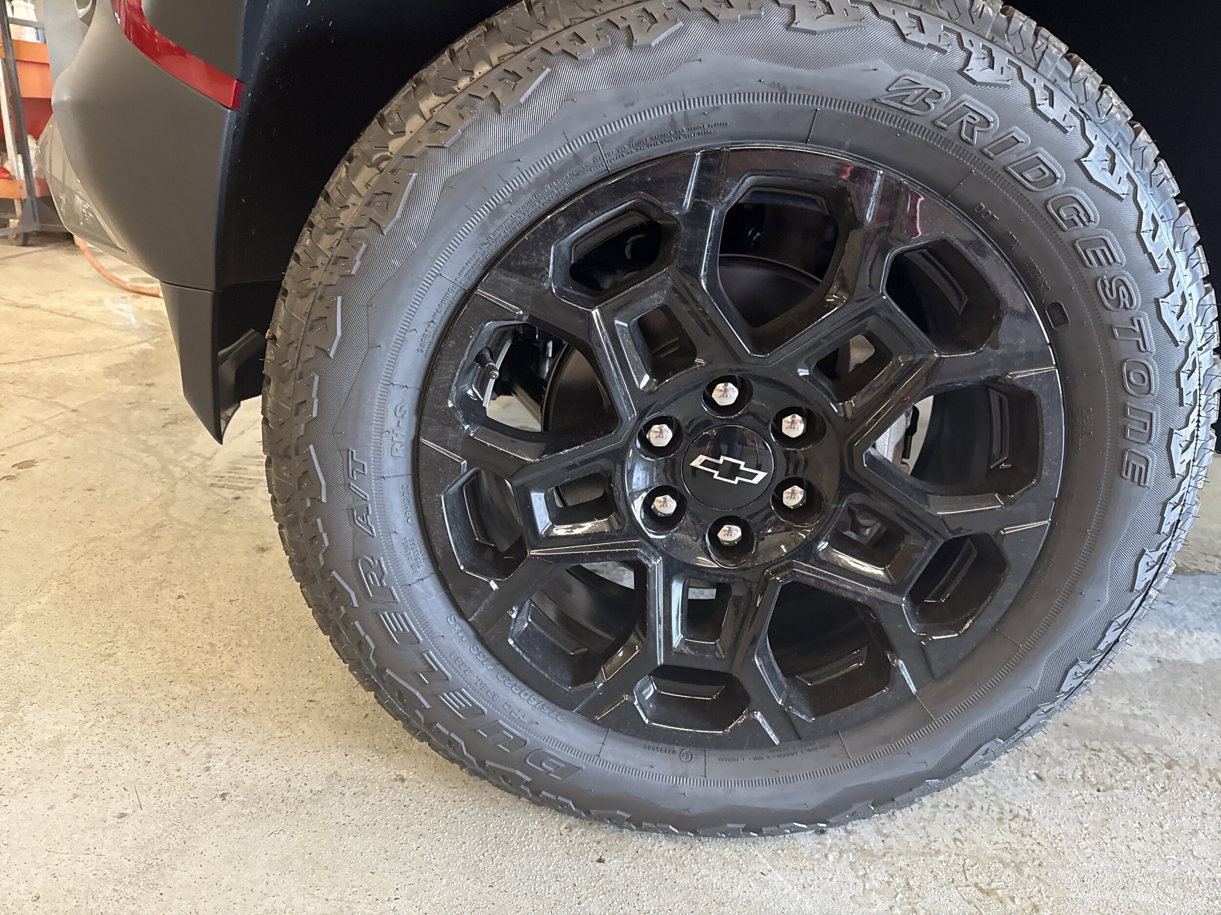 2026 Chevrolet Colorado Trail Boss photo 3