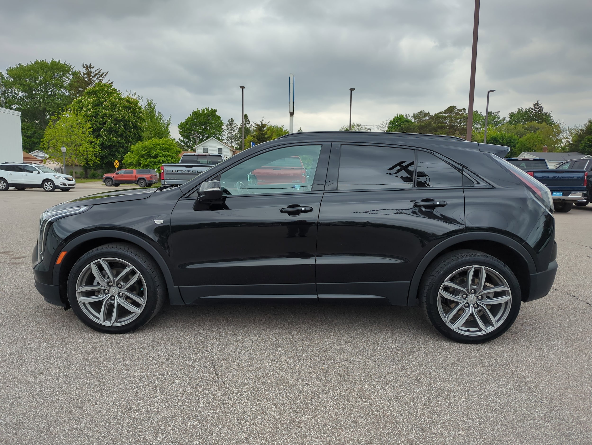Used 2020 Cadillac XT4 Sport with VIN 1GYFZFR45LF052969 for sale in Caro, MI