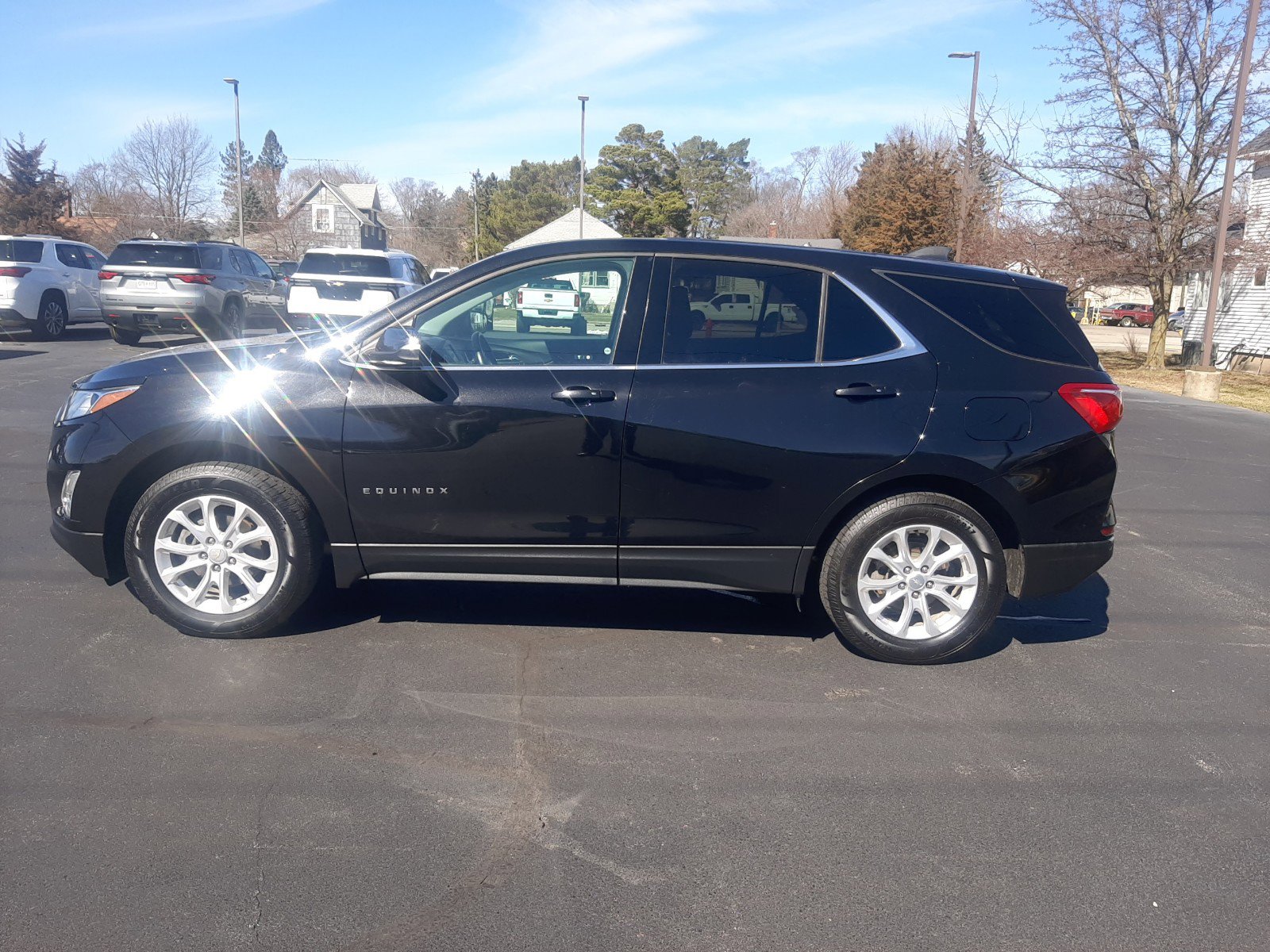 Used 2019 Chevrolet Equinox LT with VIN 3GNAXUEV9KL199901 for sale in Caro, MI