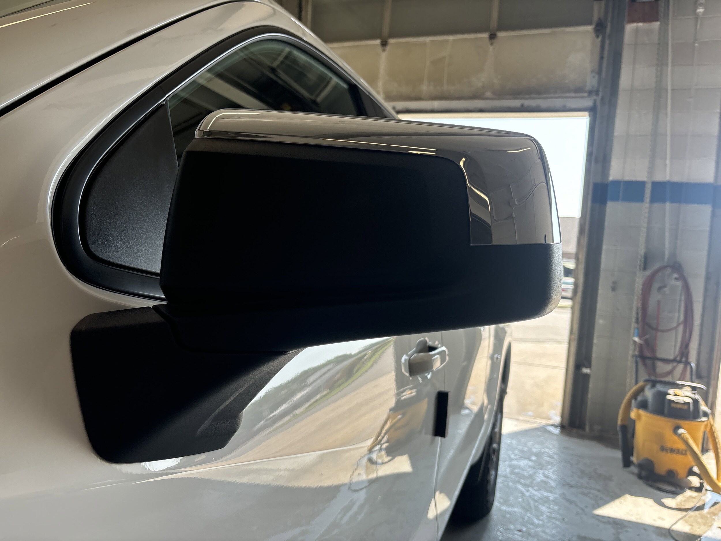 2026 Chevrolet Silverado 1500 LT photo 4