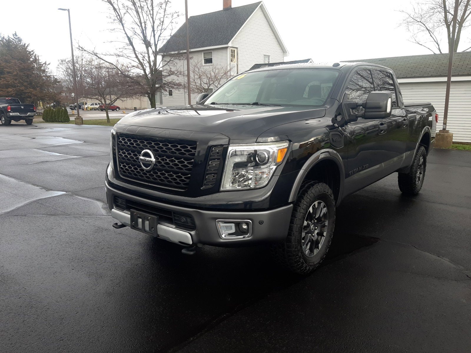2016 Nissan Titan XD Pro-4X Crew Cab 4x4 SWB's photo