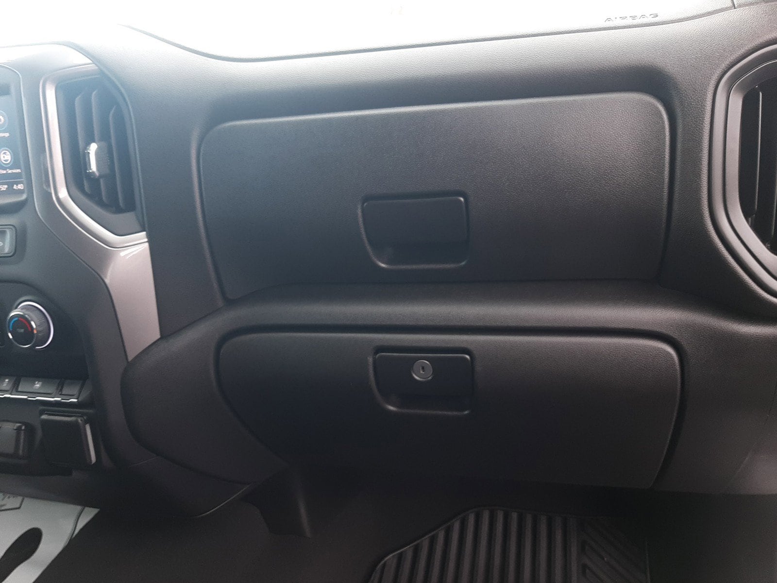 2024 Chevrolet Silverado 2500HD Custom - Photo 32