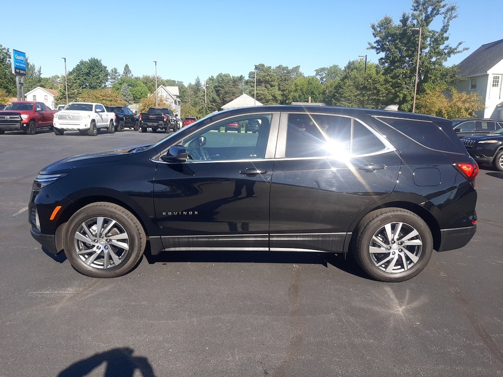 Used 2024 Chevrolet Equinox LT SUV