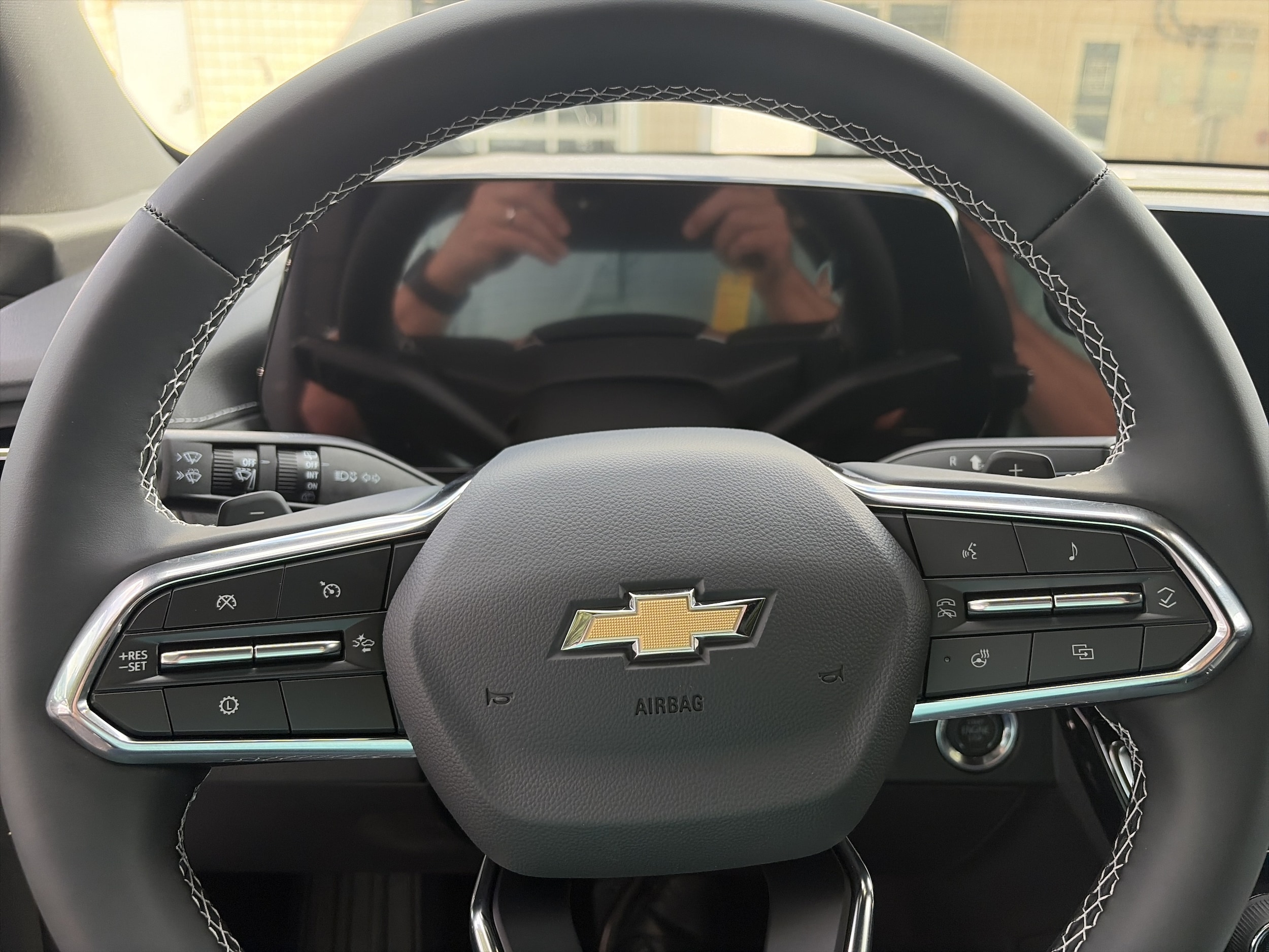 2027 Chevrolet Traverse LT - Photo 14