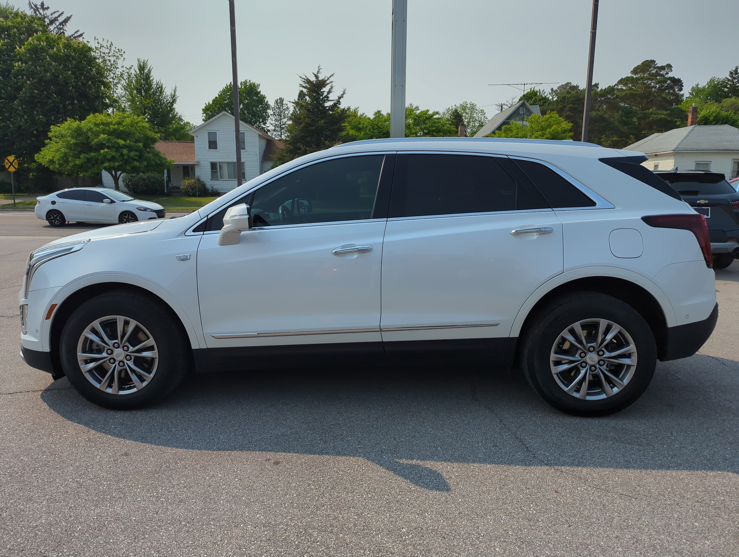 Used 2021 Cadillac XT5 Premium Luxury with VIN 1GYKNCRS3MZ125926 for sale in Caro, MI