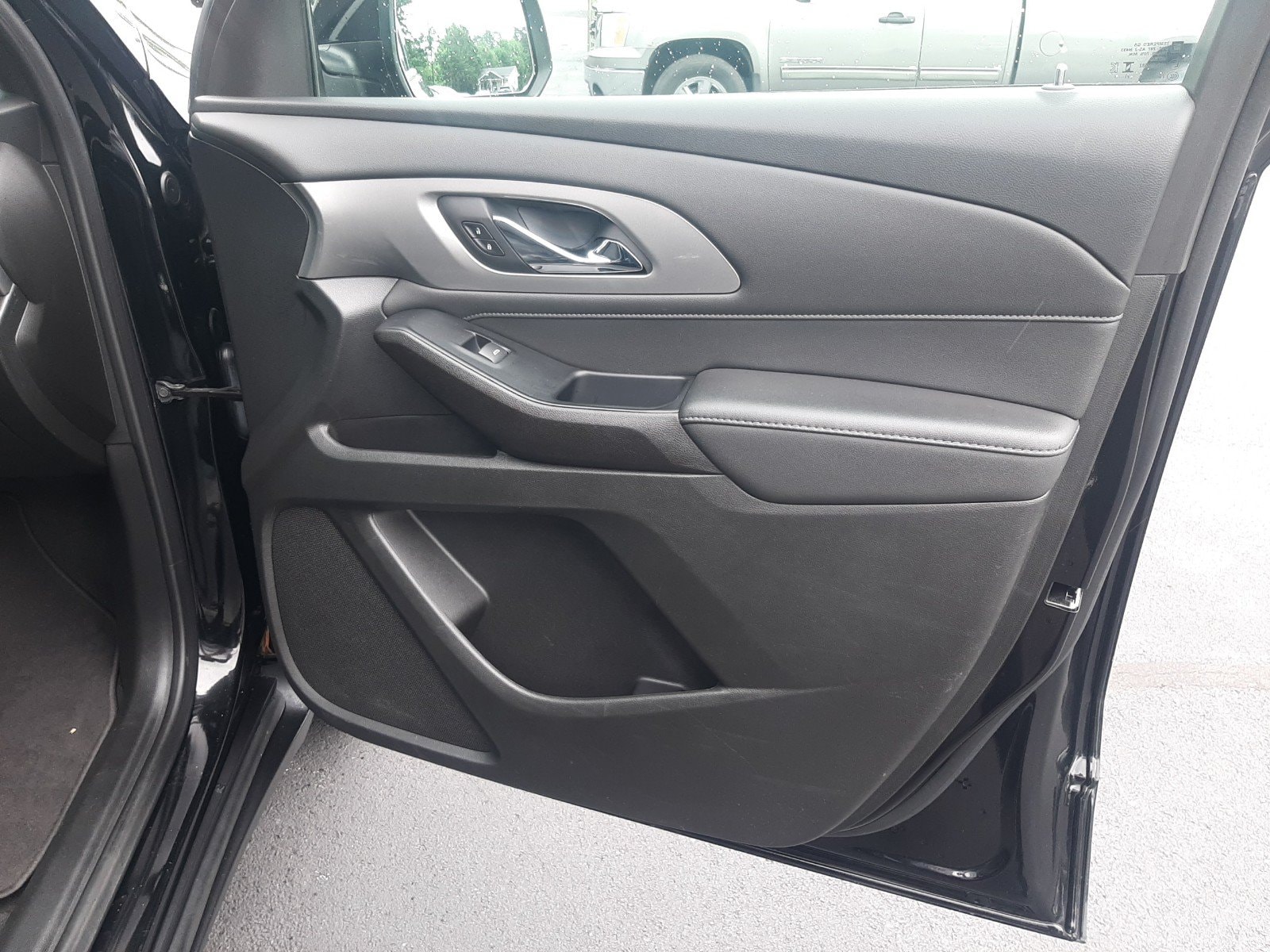 2023 Chevrolet Traverse 1LT - Photo 12
