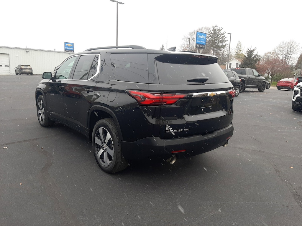 Used 2023 Chevrolet Traverse LT Leather SUV