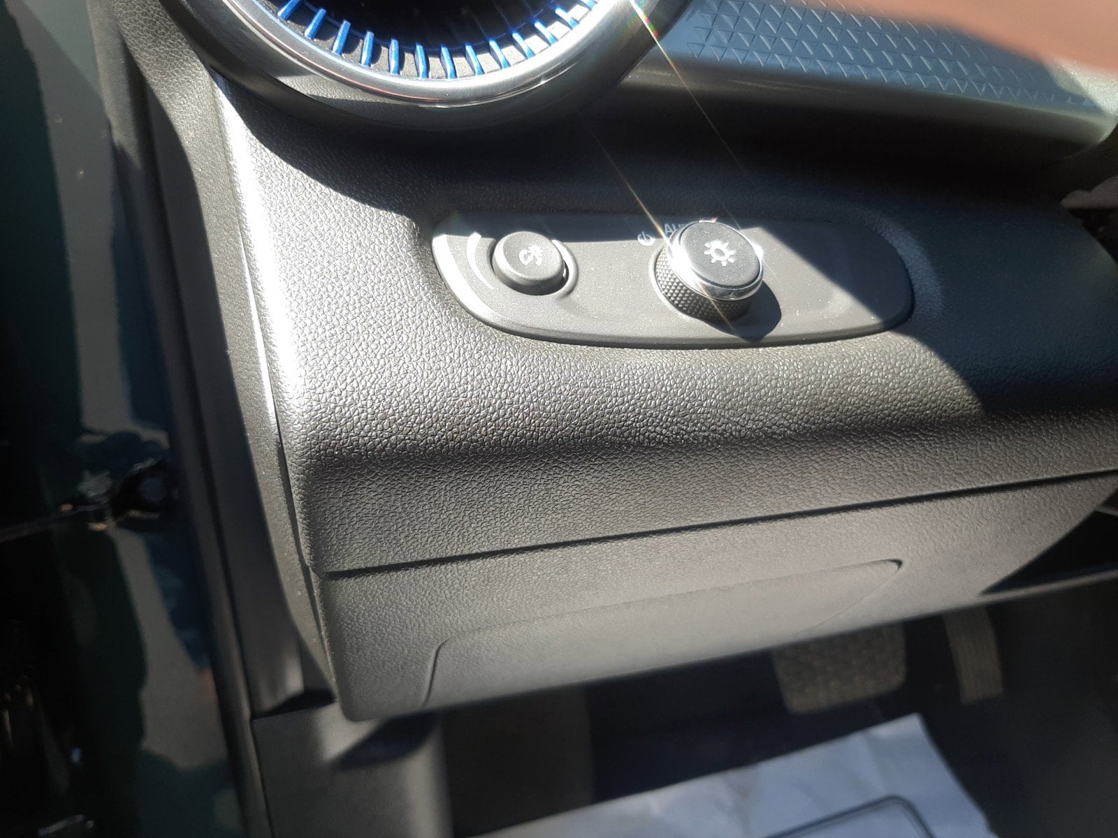 2025 Chevrolet Trax LT - Photo 24