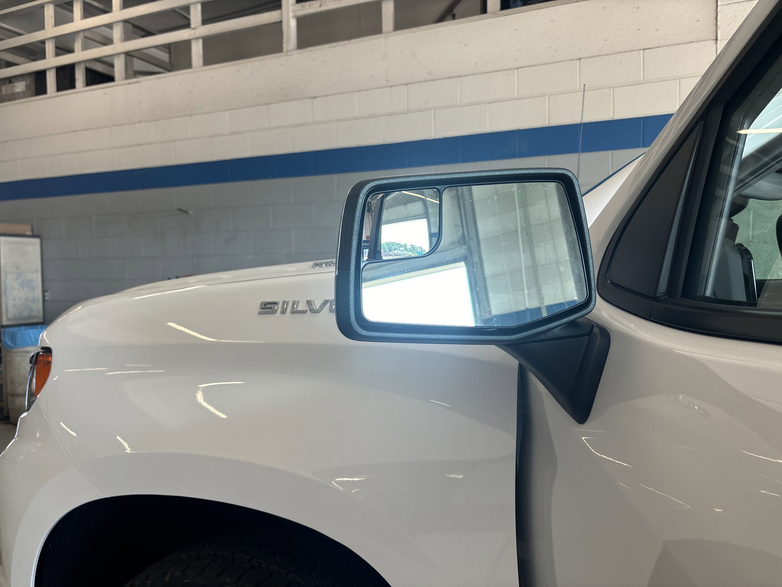 2026 Chevrolet Silverado 1500 LT photo 3