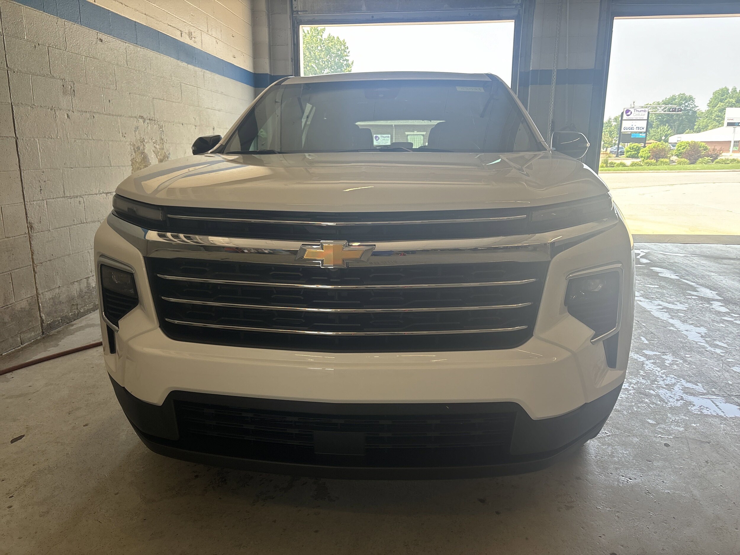 2025 Chevrolet Traverse photo 2