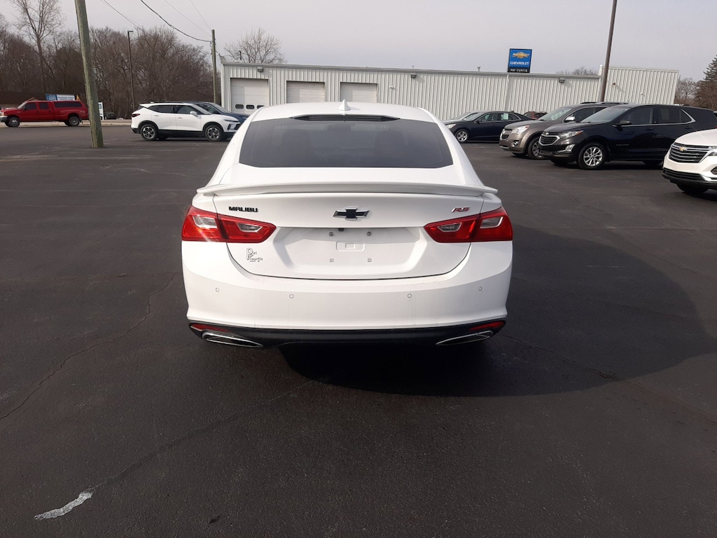 Used 2025 Chevrolet Malibu RS Car