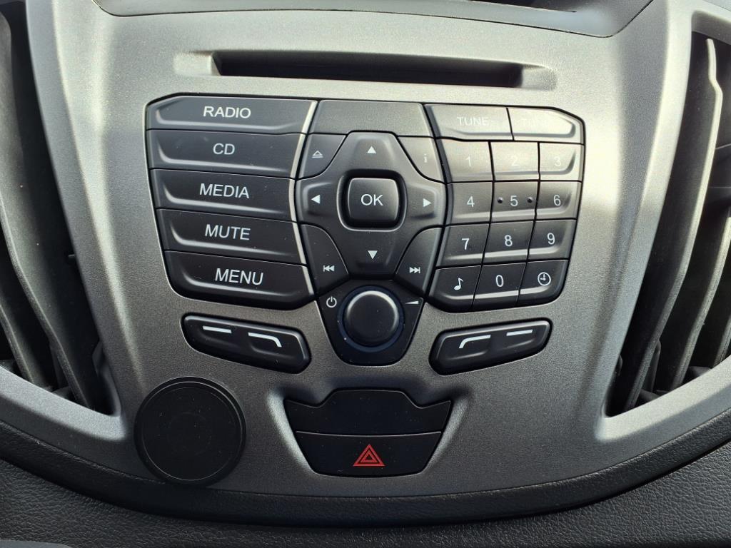2019 Ford Transit Passenger Van XL - Photo 13