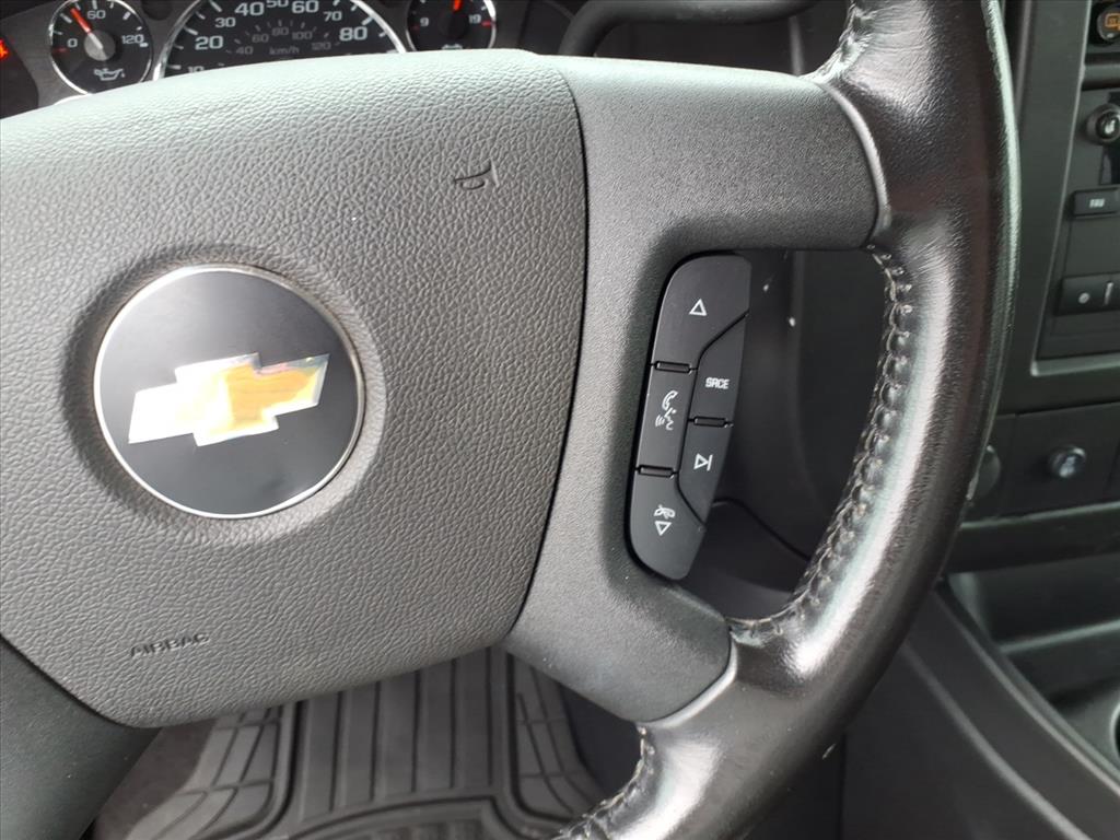2022 Chevrolet Express Passenger LT - Photo 19