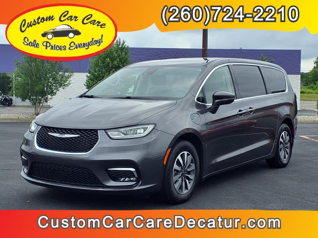 Used 2022 Chrysler Pacifica Hybrid Touring L Van Passenger Van