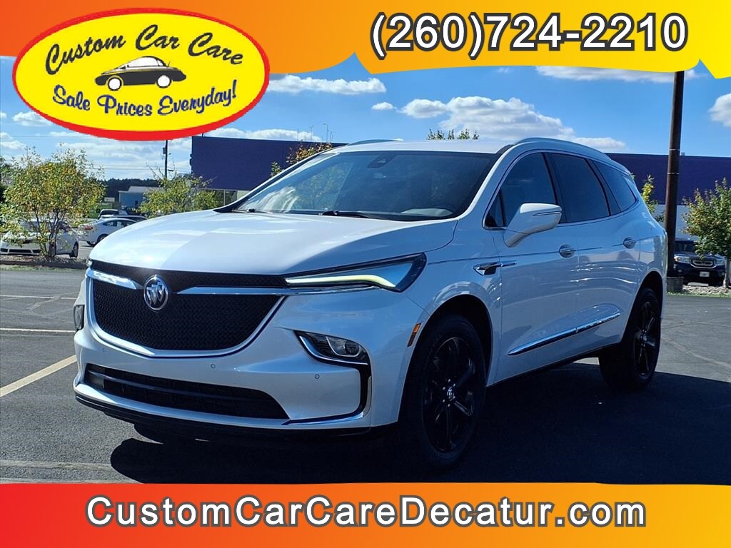 2023 Buick Enclave Essence's photo