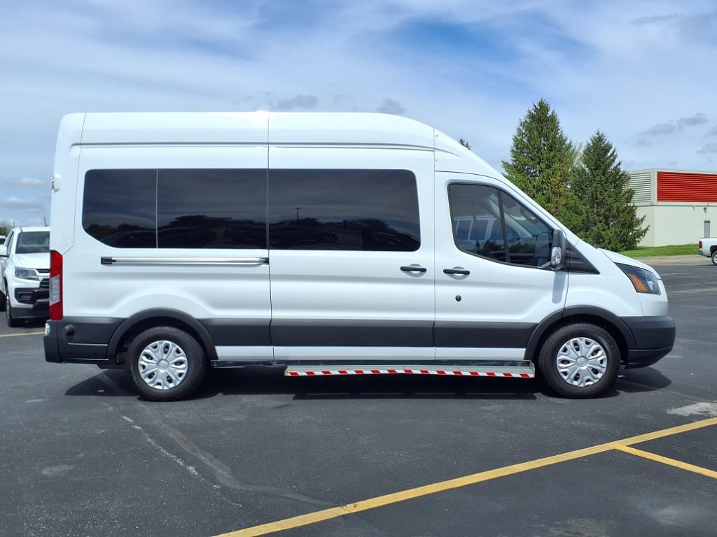 2019 Ford Transit Passenger Van XL - Photo 19