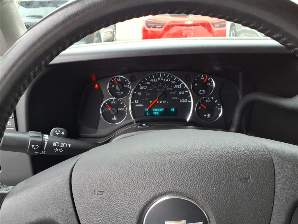 2022 Chevrolet Express Passenger LT - Photo 16
