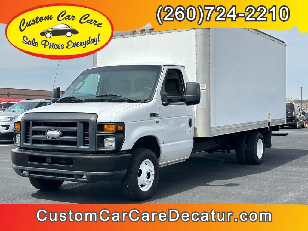 2014 Ford E-Series SRW E-350 Super Duty 138 in WB's photo