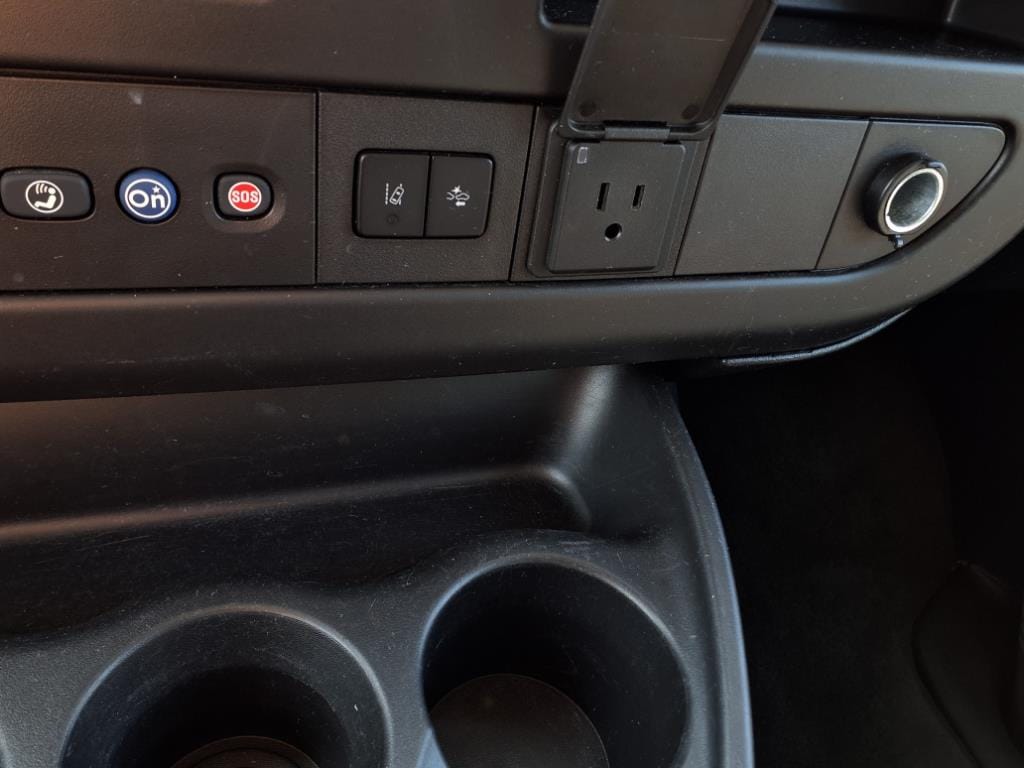 2019 Chevrolet Express Passenger LT - Photo 13