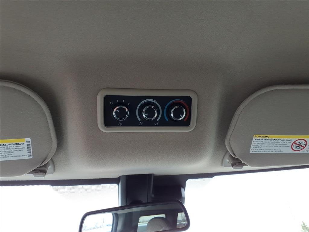 2022 Chevrolet Express Passenger LT - Photo 22
