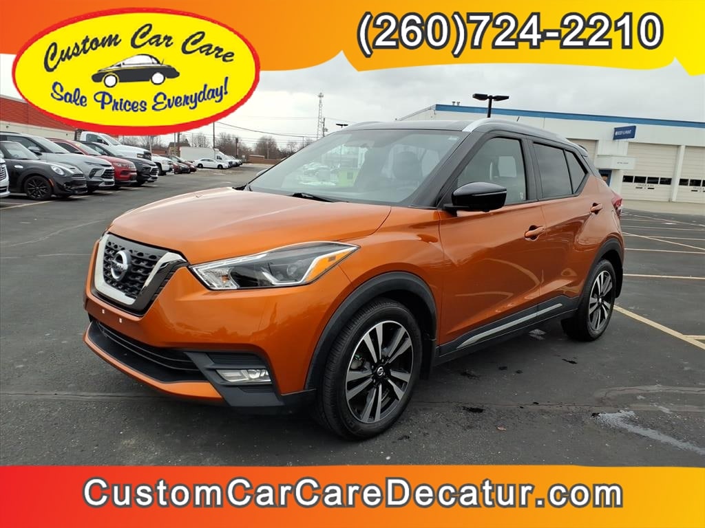 2019 Nissan Kicks SR's photo
