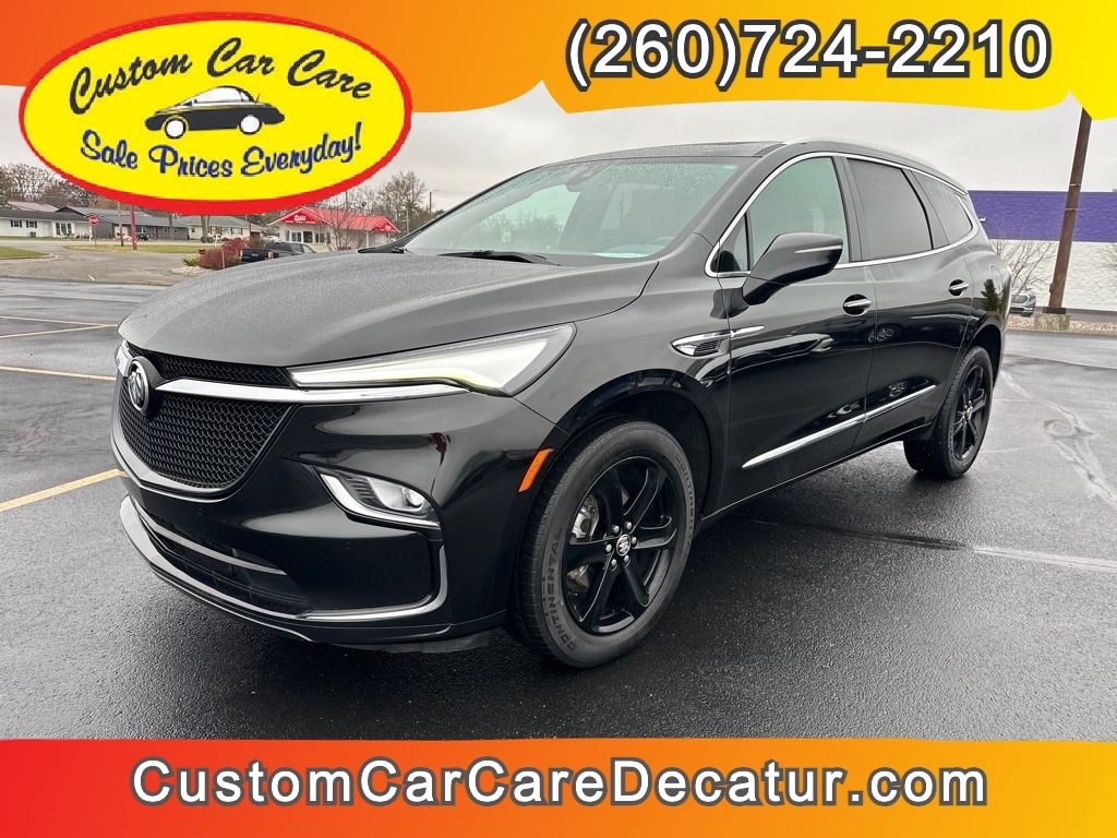 2023 Buick Enclave Essence's photo