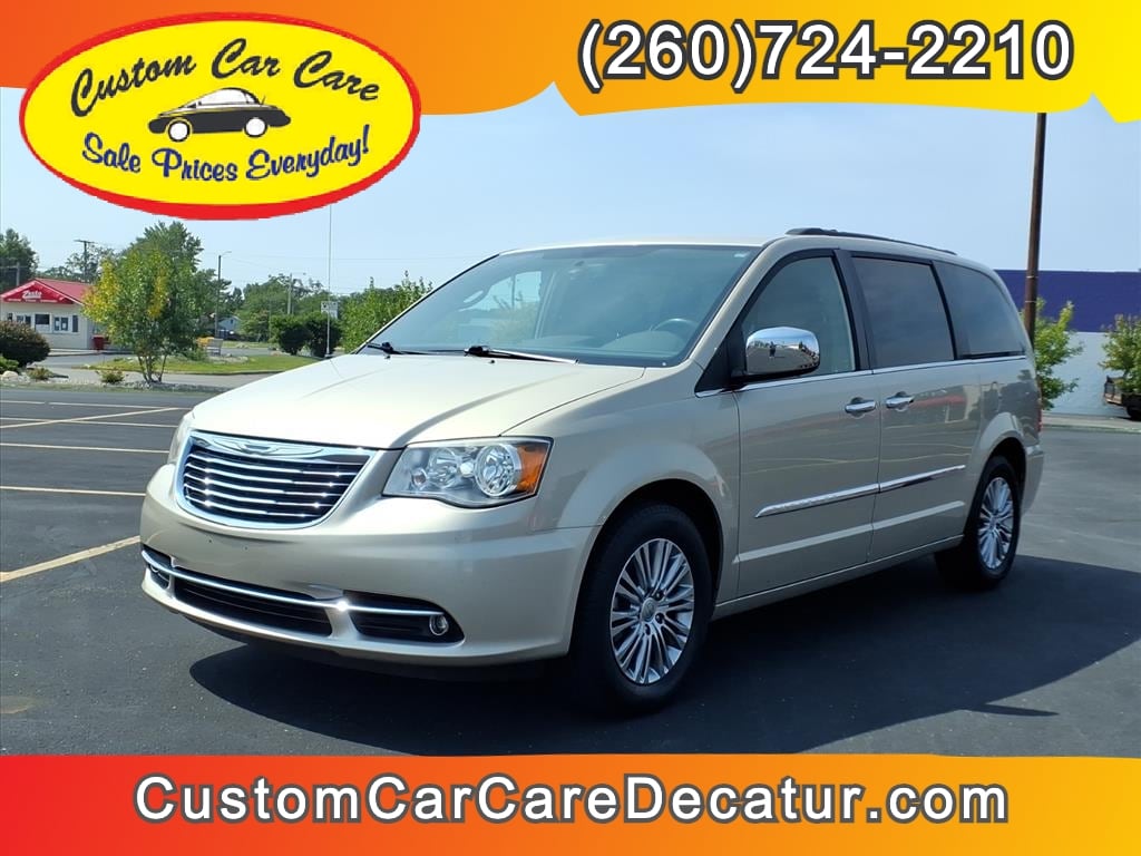 Used 2013 Chrysler Town & Country Touring-L Van LWB Passenger Van