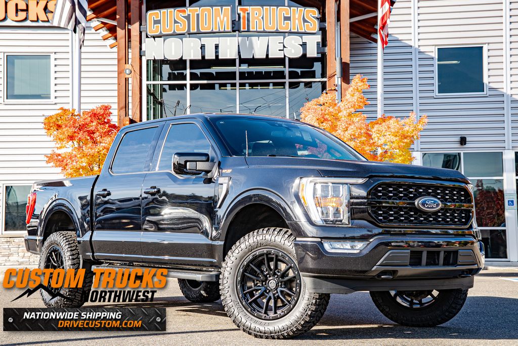 2021 Ford F-150 XLT's photo