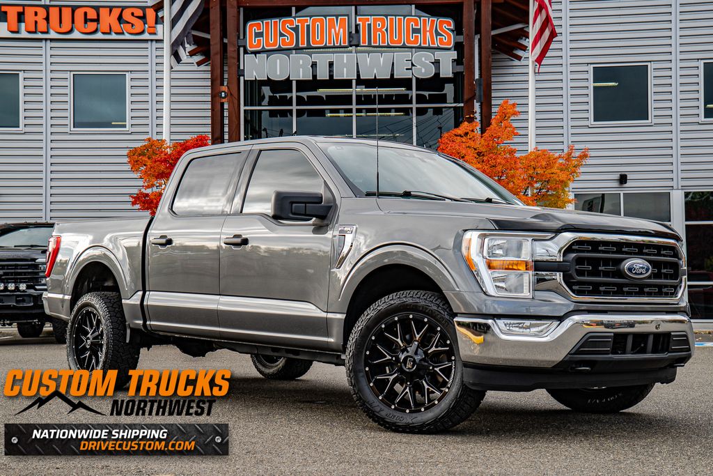 2022 Ford F-150 XLT's photo