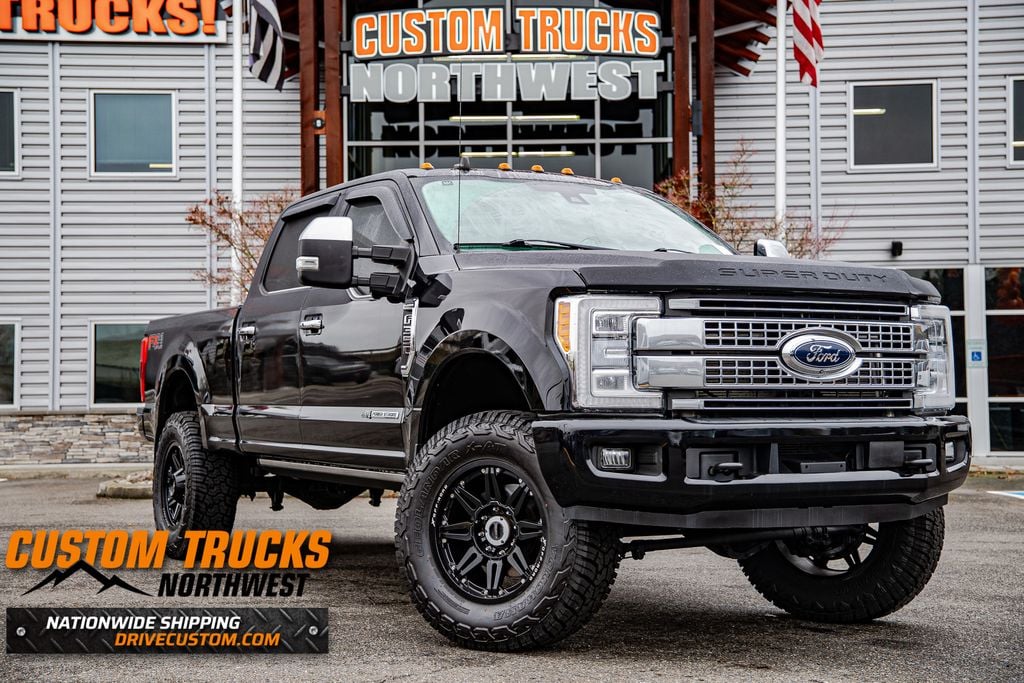 2019 Ford F-350 Super Duty Platinum's photo