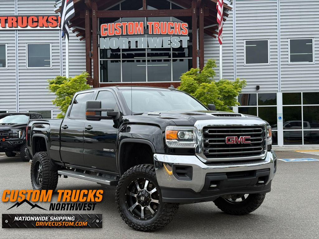 2017 GMC Sierra 4WD Crew Cab Standard Box's photo