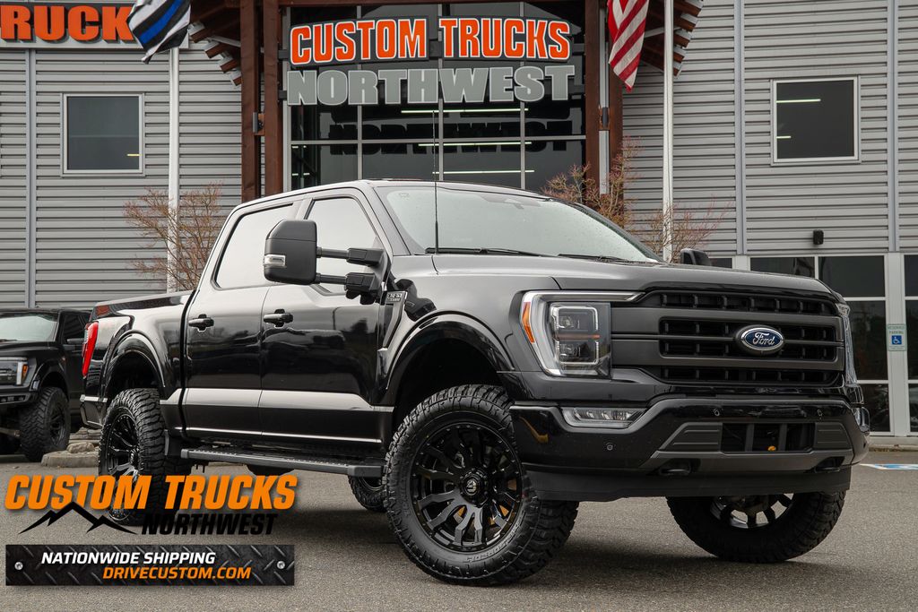 2023 Ford F-150 Lariat 4x4 SuperCrew 145 in's photo