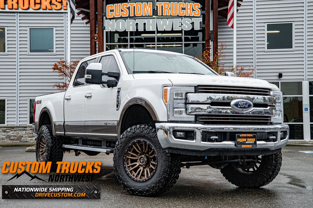 2017 Ford F-350 Super Duty King Ranch's photo