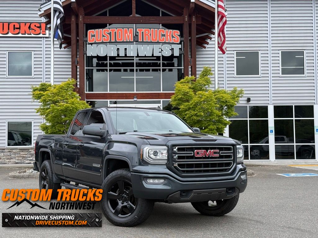 2018 GMC Sierra 4WD Double Cab Standard Box's photo