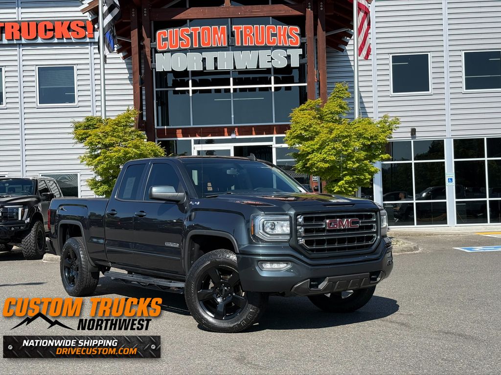 2018 GMC Sierra 4WD Double Cab Standard Box's photo