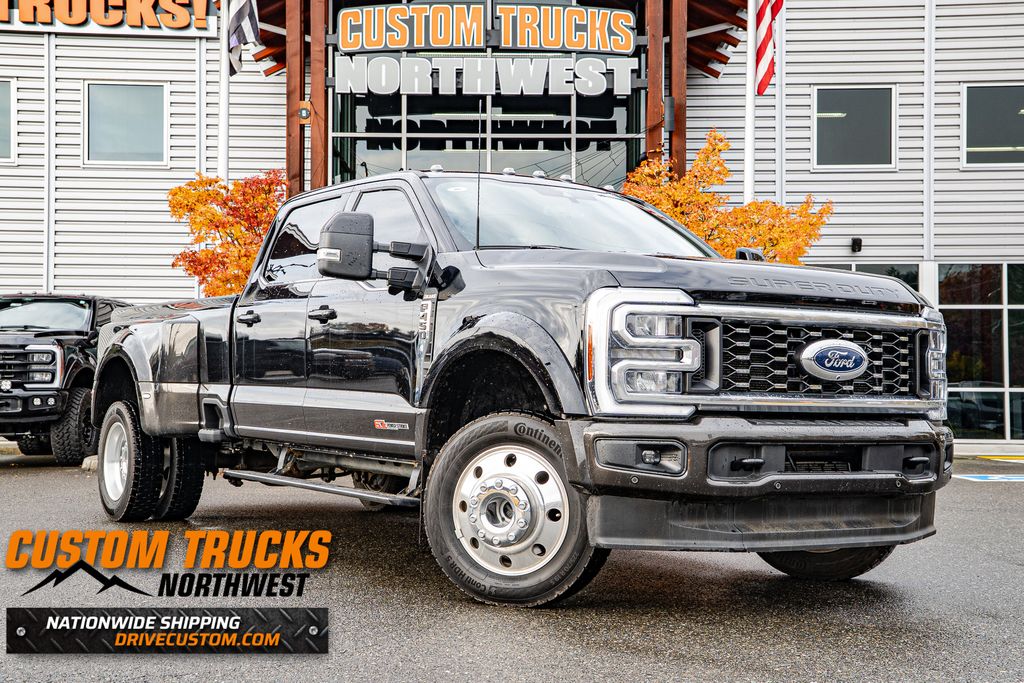 2024 Ford F-450 Super Duty King Ranch's photo