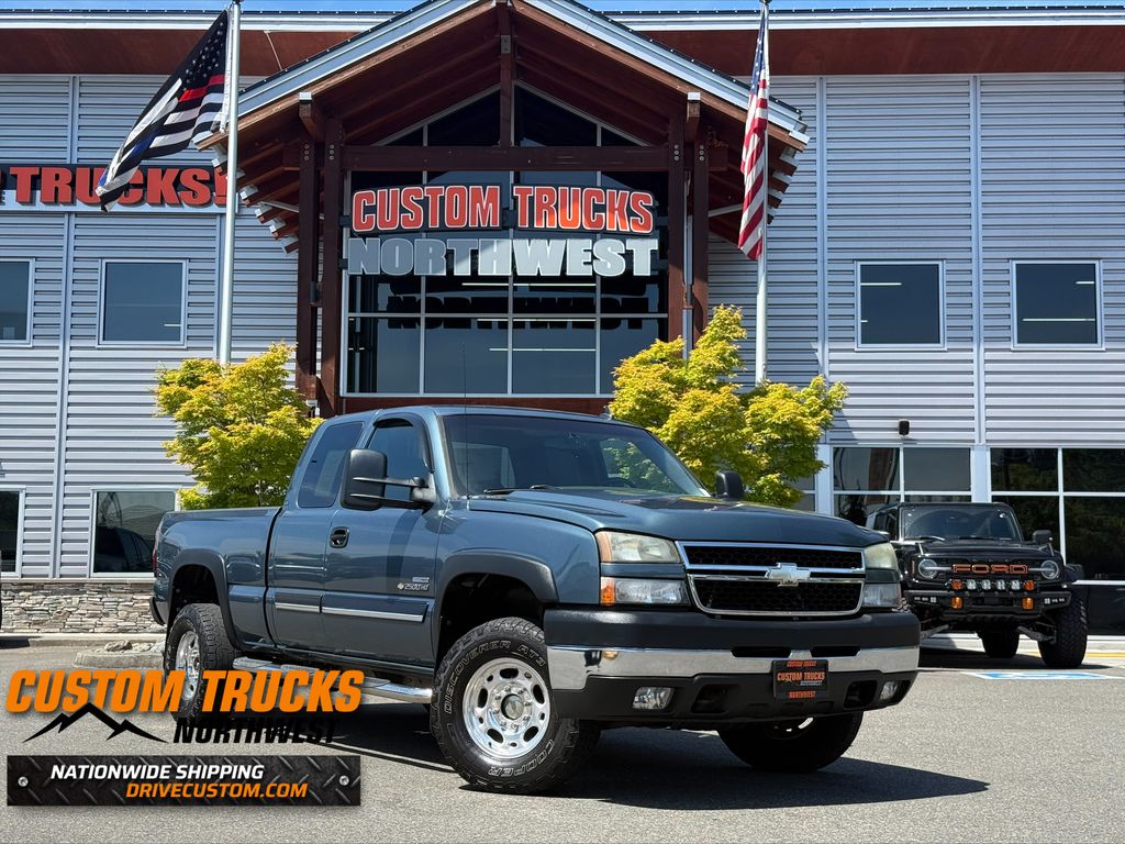 2007 Chevrolet SS 2500HD LS 4x4 Extended Cab SWB's photo
