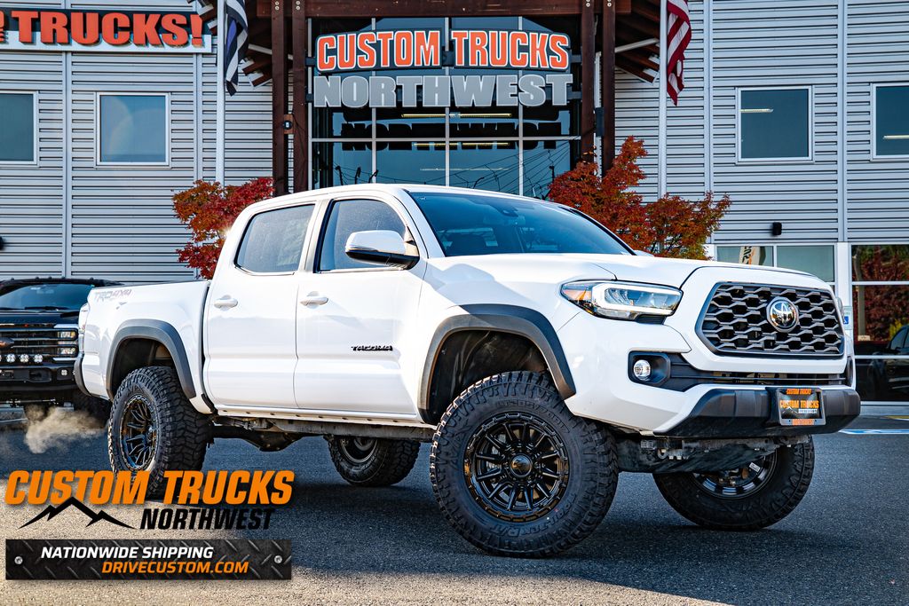 2023 Toyota Tacoma TRD Off Road's photo