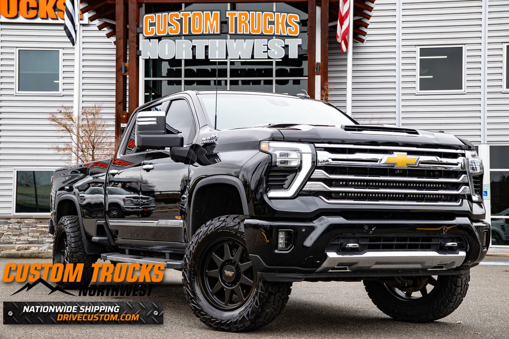 2024 Chevrolet Silverado HD High Country 4WD Crew Cab Short Box's photo