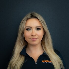 Staff member Irina from ID_9e0cf9