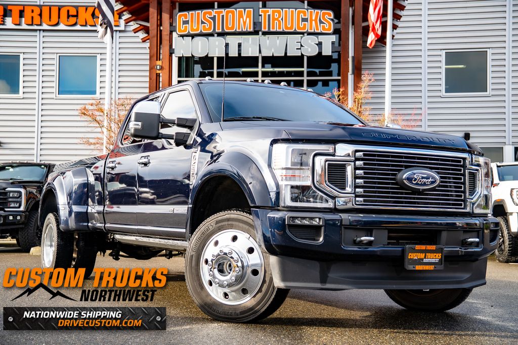 2021 Ford F-450 Super Duty Platinum's photo