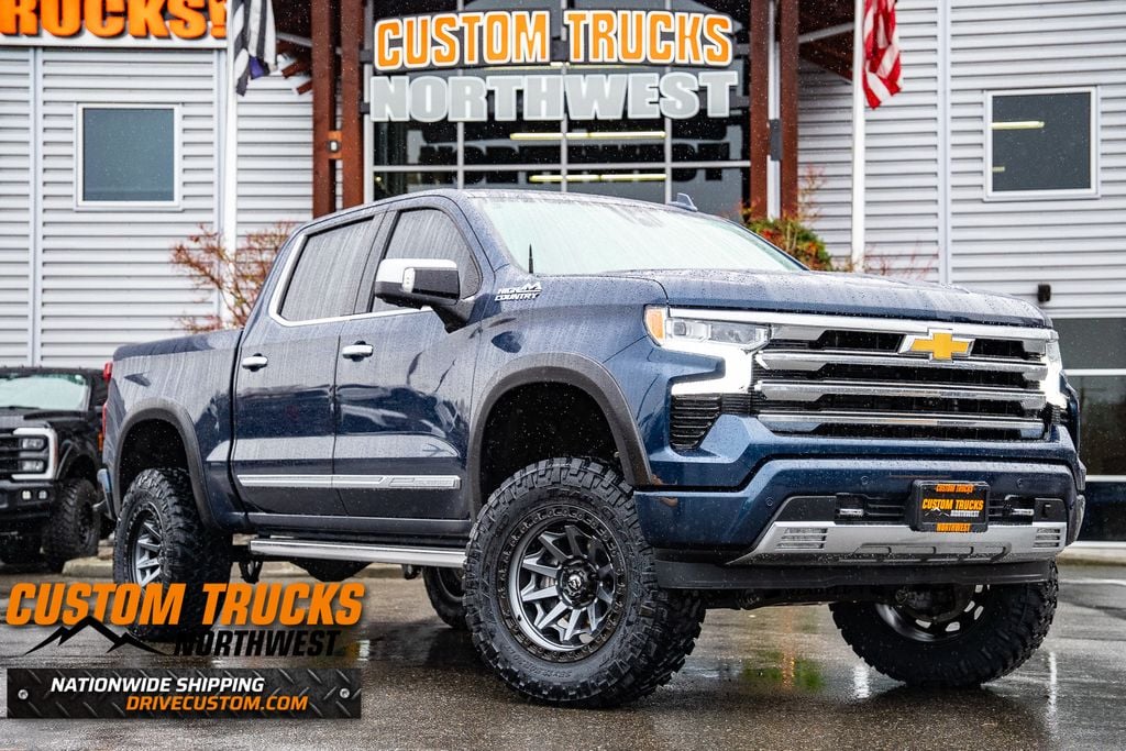 2023 Chevrolet Silverado 1500 High Country's photo