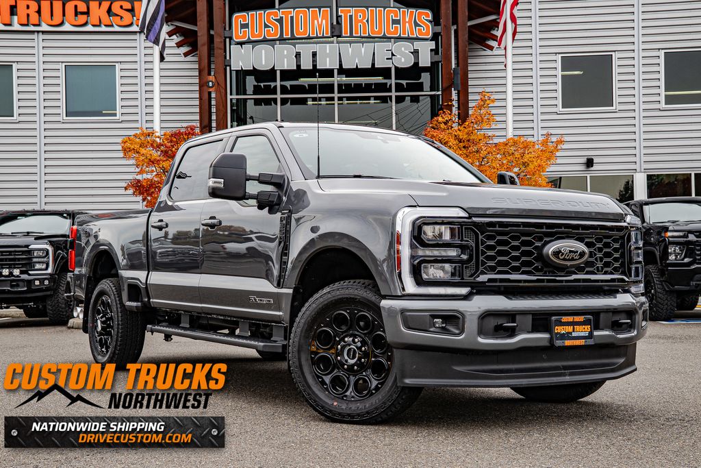 2025 Ford F-350 Super Duty Lariat's photo