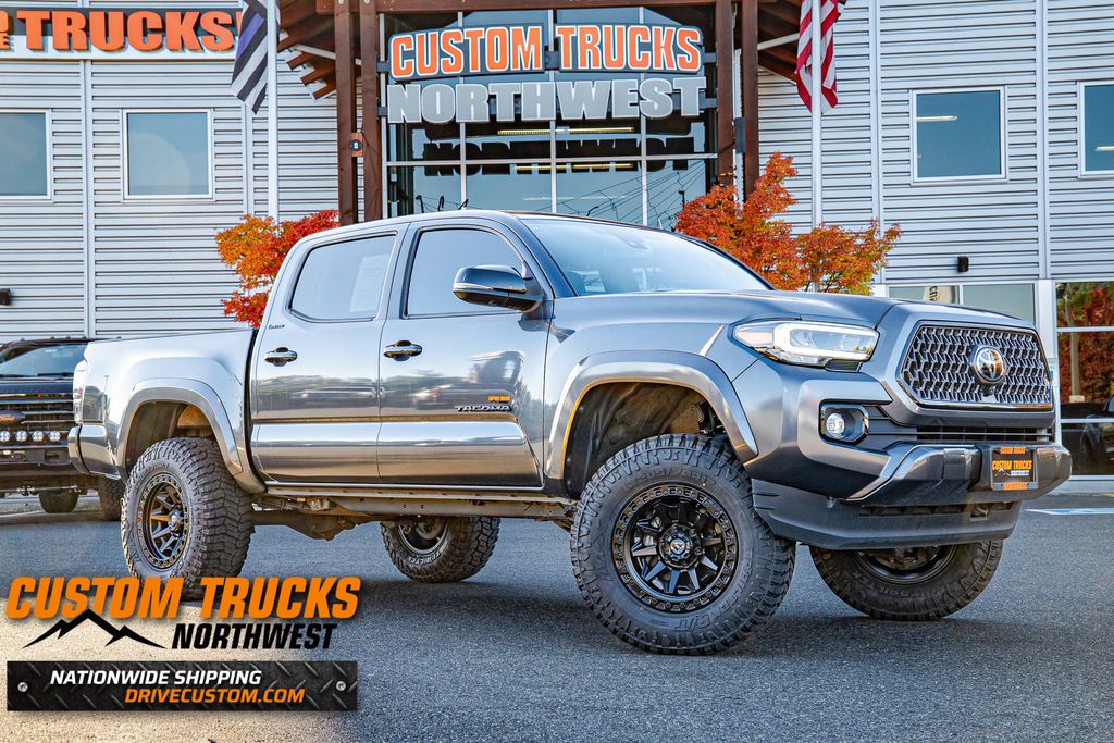 2023 Toyota Tacoma Limited's photo