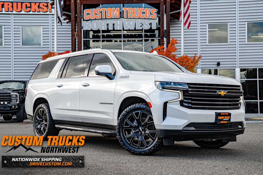 2022 Chevrolet Suburban High Country's photo