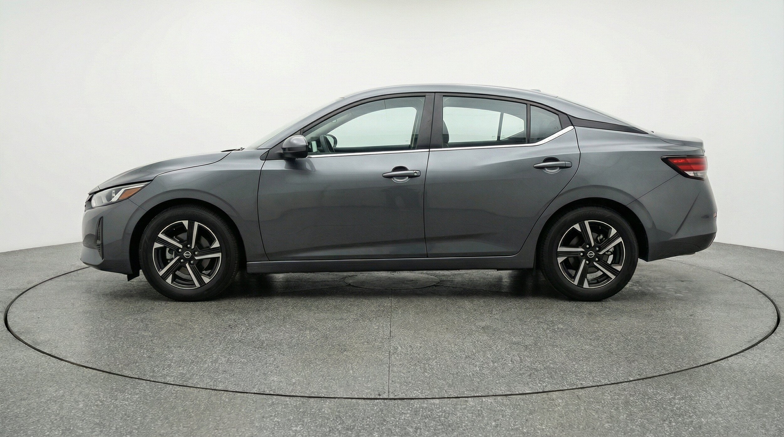 Thumbnail: 2025 Nissan Sentra - 5