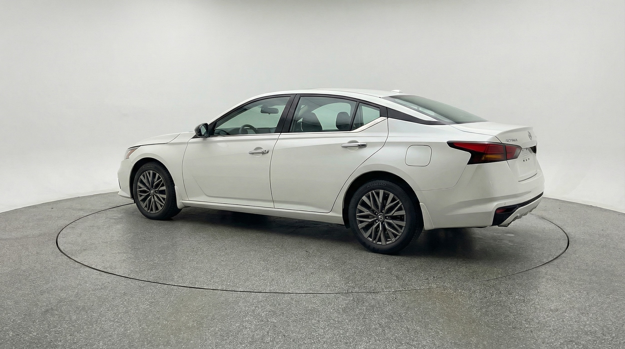 Thumbnail: 2025 Nissan Altima - 5