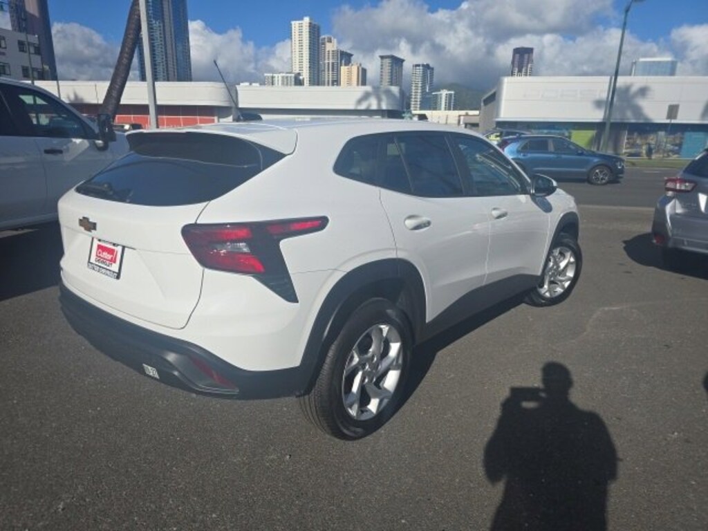 New 2026 Chevrolet Trax LS SUV