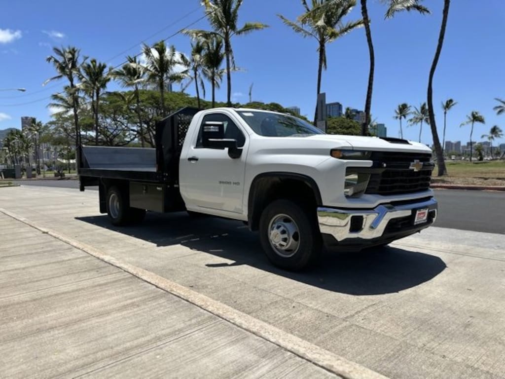 New 2025 Chevrolet Silverado 3500 HD Chassis Cab Work Truck Truck